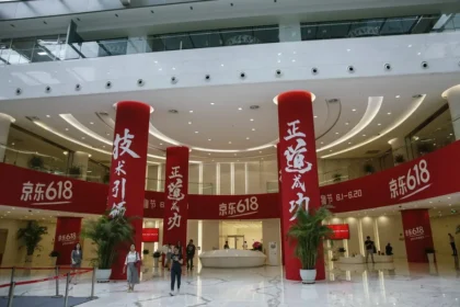 China acusa a la UE de extralimitarse en investigación a JD.com por subvenciones