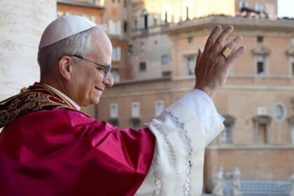 El papa pide que la Iglesia sea la familia de quienes quedaron en el camino por adicciones