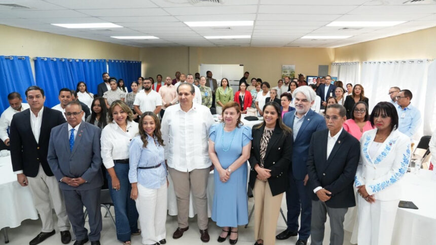 Salud Pública fortalece redes de servicios en Cibao Sur