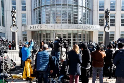 Demandan al Gobierno Trump por limitar la estadía de estudiantes y periodistas extranjeros
