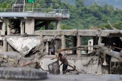 Estados Unidos y China apuntan al colapso de un glaciar como causa de la riada en Nepal
