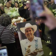 Fiscalía investiga posible vínculo entre esposa de Carlos Manzo e imputado por su asesinato