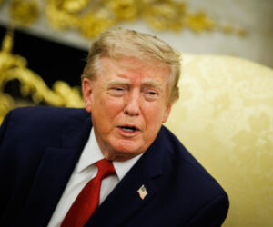 Trump insiste en que el estrecho de Ormuz es un «nuevo territorio estadounidense»