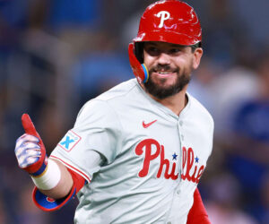 Kyle Schwarber alcanza los 40 jonrones y lidera las Grandes Ligas