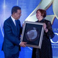 Leonel Fernández destaca aporte del IGLOBAL al país al celebrar 20 años y más de 1,600 egresados