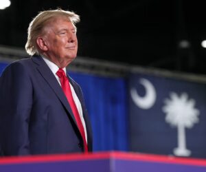 Trump amenaza a Canadá con consecuencias «peores» si sus líderes no entren «en vereda»