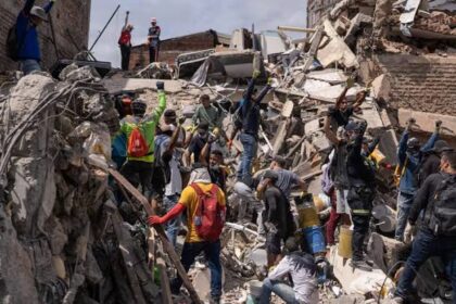 Terremoto en Colombia deja 321 muertos y más de 257 desaparecidos