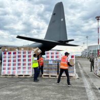 La ayuda comienza a llegar a las zonas más alejadas afectadas por el terremoto en Colombia