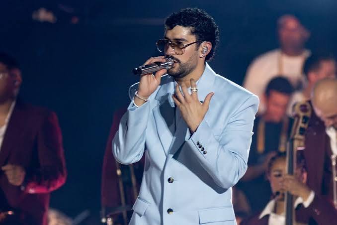 “A Puerto Rico lo salvamos nosotros”: Bad Bunny lanza fuerte crítica sobre la situación de la isla