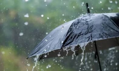 Onda tropical y vaguada favorecerán aguaceros y tronadas; continuará el ambiente caluroso