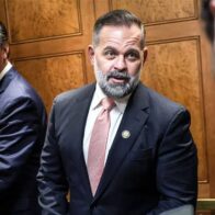 Trump dice que le pidió retirarse de primarias al congresista Cory Mills