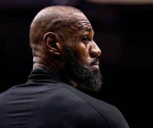 LeBron James lanza canal de YouTube dedicado al golf