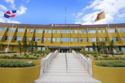 JCE lleva servicios de identidad y registro civil a más de 1,700 personas en Haina
