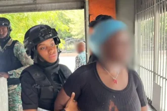 DGM interviene pica pollos y tiendas y detiene a 24 haitianos en condición migratoria irregular
