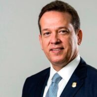 Ito Bisonó es designado ministro de Relaciones Exteriores