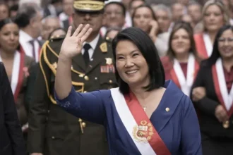 Keiko Fujimori recibe un 60 % de aprobación tras el inicio de su Gobierno en Perú, según una encuesta