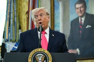 Trump llama al presidente de Nvidia y rechaza temores sobre la inteligencia artificial