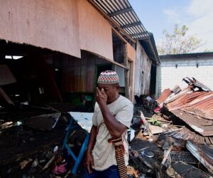 Cerca de medio centenar de muertos y 2.000 evacuados tras terremoto en Indonesia
