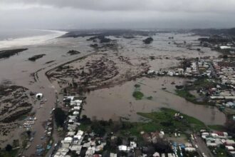 Dos fallecidos y más de 2.000 personas aisladas por el nuevo temporal en Chile