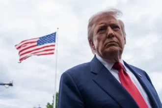 Trump dice que declarará el estrecho de Ormuz “territorio de Estados Unidos” tras “derrotar a Irán”
