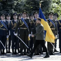 Zelenski afirma en el Día de la Independencia que Ucrania “no es una víctima, sino un guerrero”