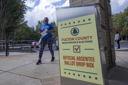 Jueza permite aplicar orden de Trump para limitar el voto por correo en Estados Unidos