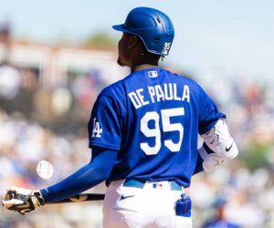 Dodgers llaman al prospecto dominicano Josué de Paula para ocupar el lugar de Ohtani