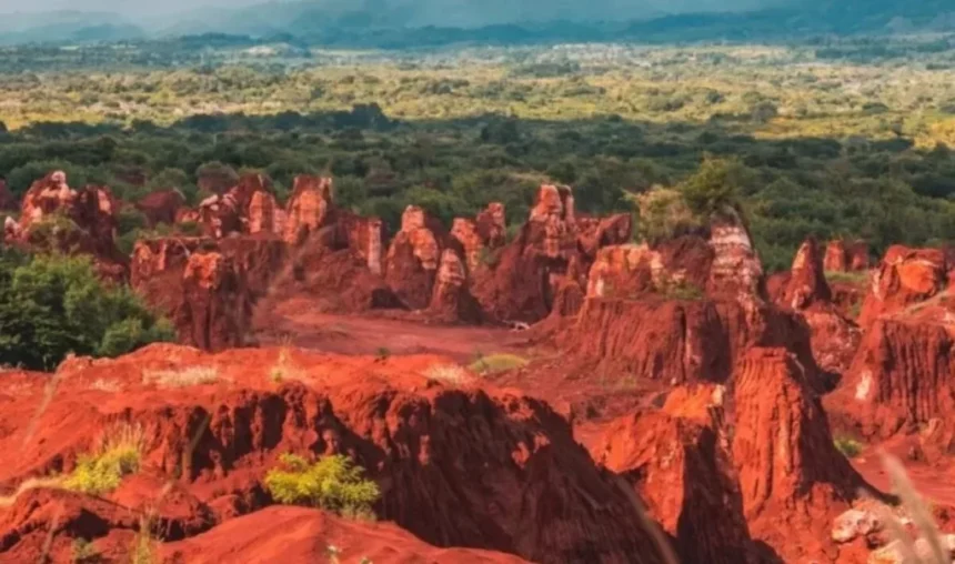 RD explora minerales críticos en Pedernales y abre la puerta a nuevas inversiones con EE.UU.