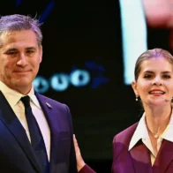 Laura Fernández destituye a canciller de Costa Rica por participar en reunión con Trump sin informarle