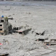 Los 500 huérfanos del «apocalipsis» de Nepal: «Fue una advertencia para el mundo»