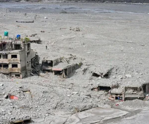 Los 500 huérfanos del «apocalipsis» de Nepal: «Fue una advertencia para el mundo»