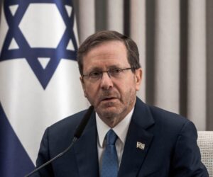 Herzog desea que Chipre acoja negociaciones entre Israel y Líbano