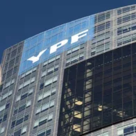 Petrolera argentina YPF coloca bono internacional por 1.200 millones de dólares