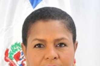 Elsa de León anuncia su renuncia como cónsul dominicana en Hamburgo por falta de apoyo