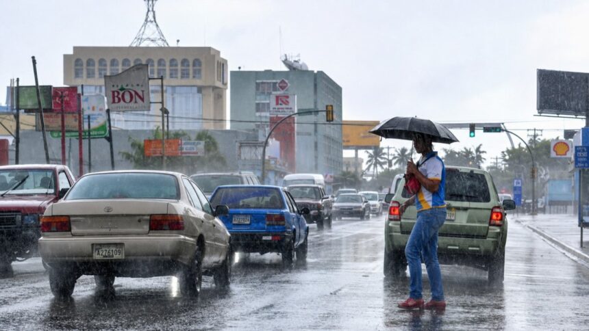 Onda tropical provocará aguaceros y tormentas eléctricas en varias provincias