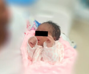 Recién nacida regresa a RD tras ser trasladada a Haití junto a su madre