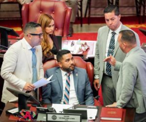 Senado de Puerto Rico aprueba reducir de 21 a 18 años la mayoría de edad