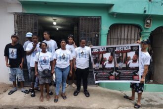 Familia Medrano sale a las calles y exige justicia por la muerte de Wilkin Medrano en Villa Hermosa