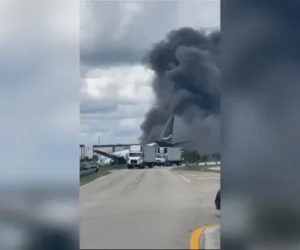 Un avión de carga de Amazon se estrella en el aeropuerto de Miami