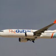 Heridos piloto y copiloto de avión de Flydubai desviado hacia Arabia Saudí