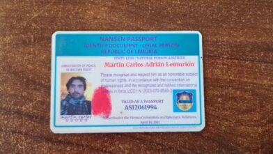 Detenido un chileno que decía ser diplomático de la “República de Lemuria”, un país que no existe