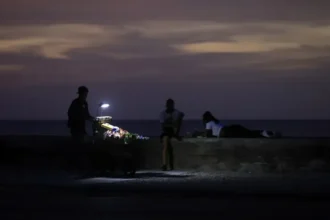 Cuba conecta todas las provincias a la red eléctrica tras el octavo apagón general del año