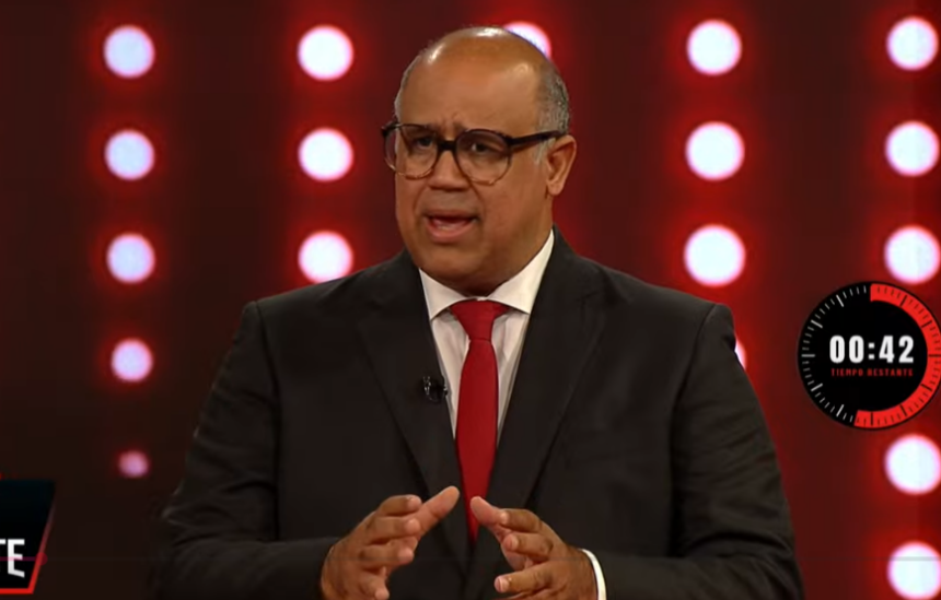 Miguel Valerio favorece multas antes que prisión en casos de difamación