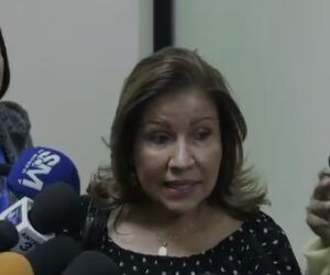 Figuras políticas defienden permanencia de partidos minoritarios y su financiamiento público