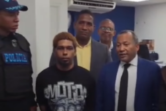 Se entrega “Chaparro”, señalado por presunta vinculación en tiroteo de Boca Chica