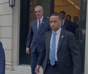 Abinader aborda estrategia y regulación de la inteligencia artificial durante reunión en Nueva York