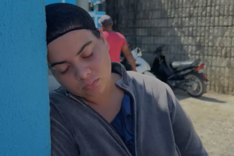 “Él estaba compartiendo con amigos”, dice hermana de joven encontrado sin vida en El Cercado