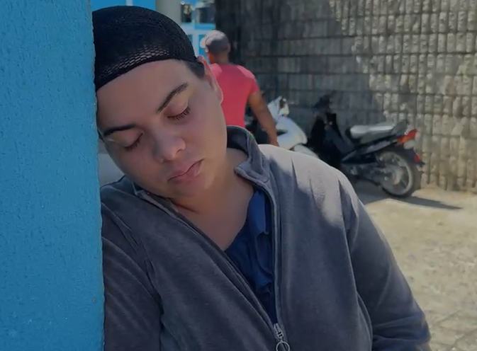 “Él estaba compartiendo con amigos”, dice hermana de joven encontrado sin vida en El Cercado