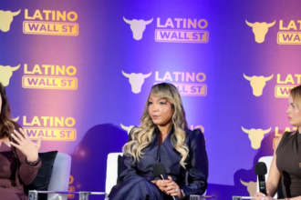 Jennifer Rosario participa en Latino Wall Street 2026 desde Telemundo Center en Miami