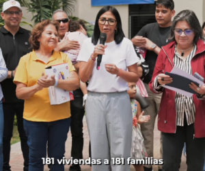 Venezuela entrega 181 viviendas a familias afectadas por terremotos